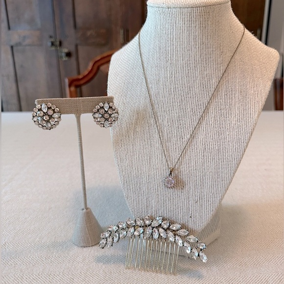 Estate Jewelry - 3 Piece Antiqued Gold Tone Rhinestone Set Earrings, Necklace & Hair Comb